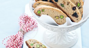 Cantuccini con pistacchi e amarene